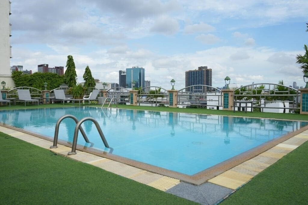 Royal Suite Bangkok 4* қонақ үйі