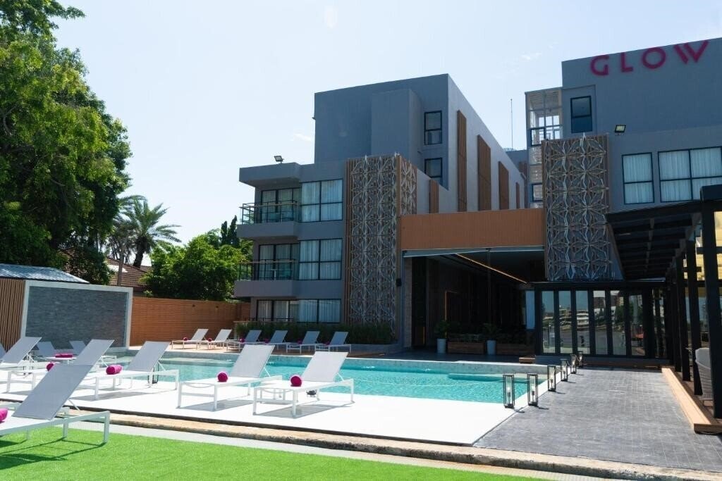 Картинка Glow Bangkok Riverside 5*