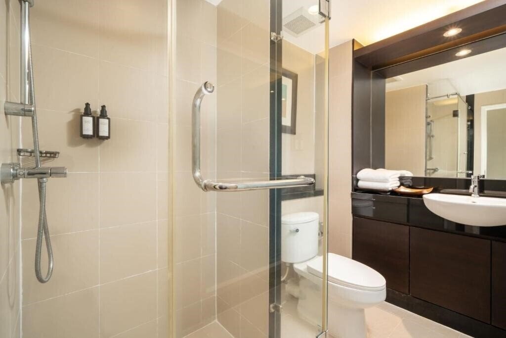 The Narathiwas Residence Sathorn 4* суреті