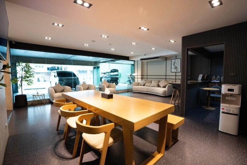 Infinite Hotel (ex. Ck2) 3* фотосуреті