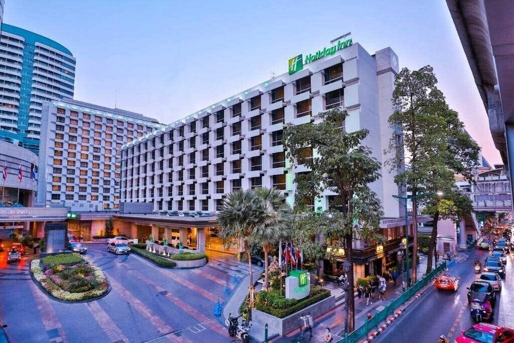 Holiday Inn Bangkok 4* қонақ үйі