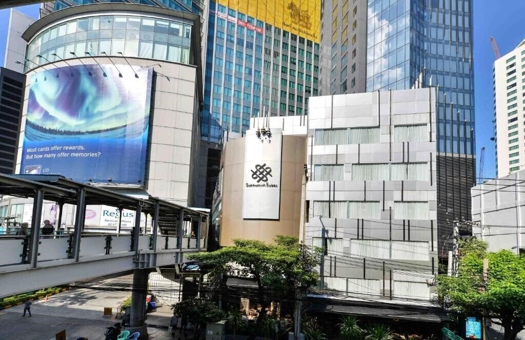 Отель S Sukhumvit Suites 3*