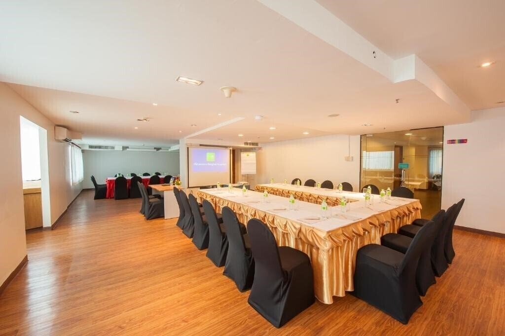 Изображение The Seasons Bangkok Huamark (ex. All Seasons Bangkok Huamark) 3*
