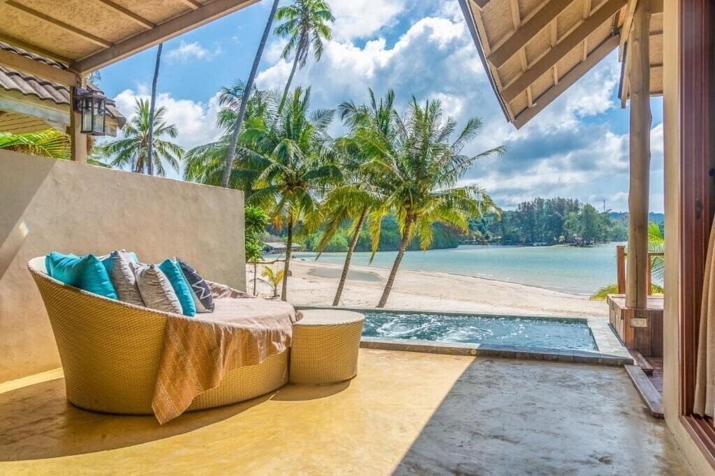 Away Resort Koh Kood 3* фотосуреті