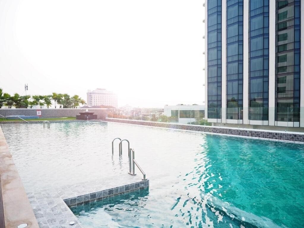 Empress Premier Hotel 5* суреті