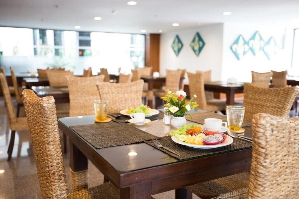 Ch Hotel 3* суреті