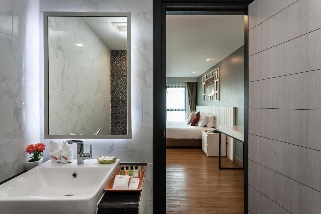 Cmor By Recall Hotels 4* қонақ үйі