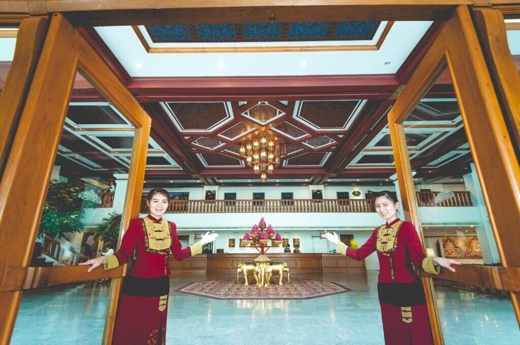 Empress Chiang Mai 4* суреті