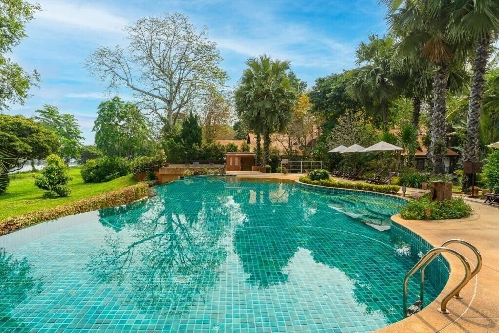 Отель The Legend Chiang Rai Boutique River Resort & SPA 4*