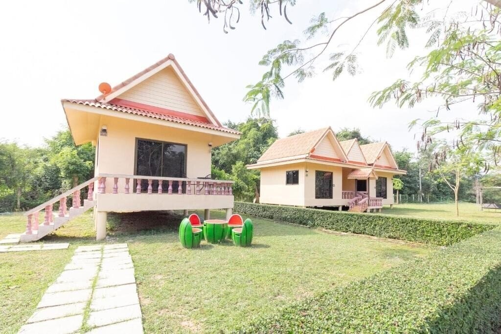 Oyo 75359 Thaiburi Thara Resort 2* қонақ үйі