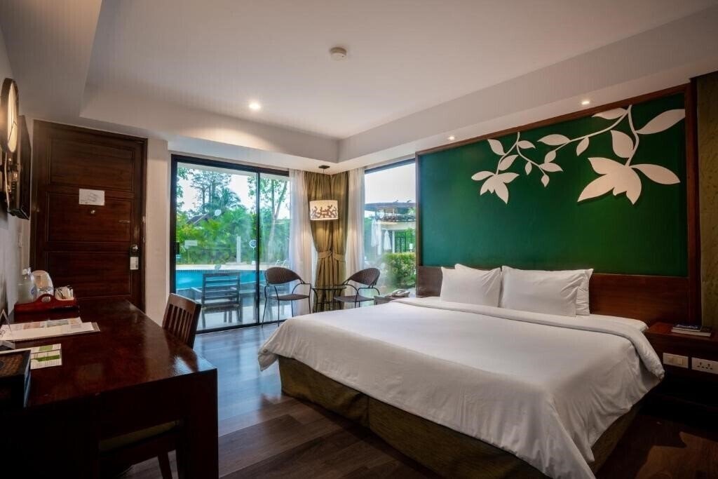 Фото The Leaf On The Sands 4*