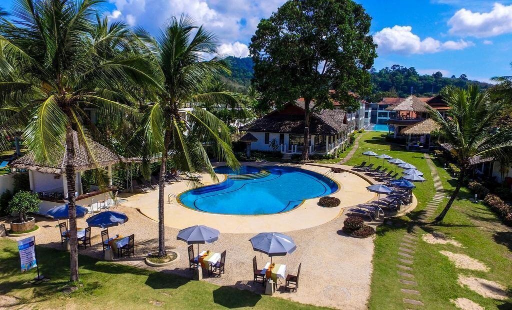 Hive Khaolak Beach Resort (ex. Khao Lak Diamond Beach Resort) 4* суреті