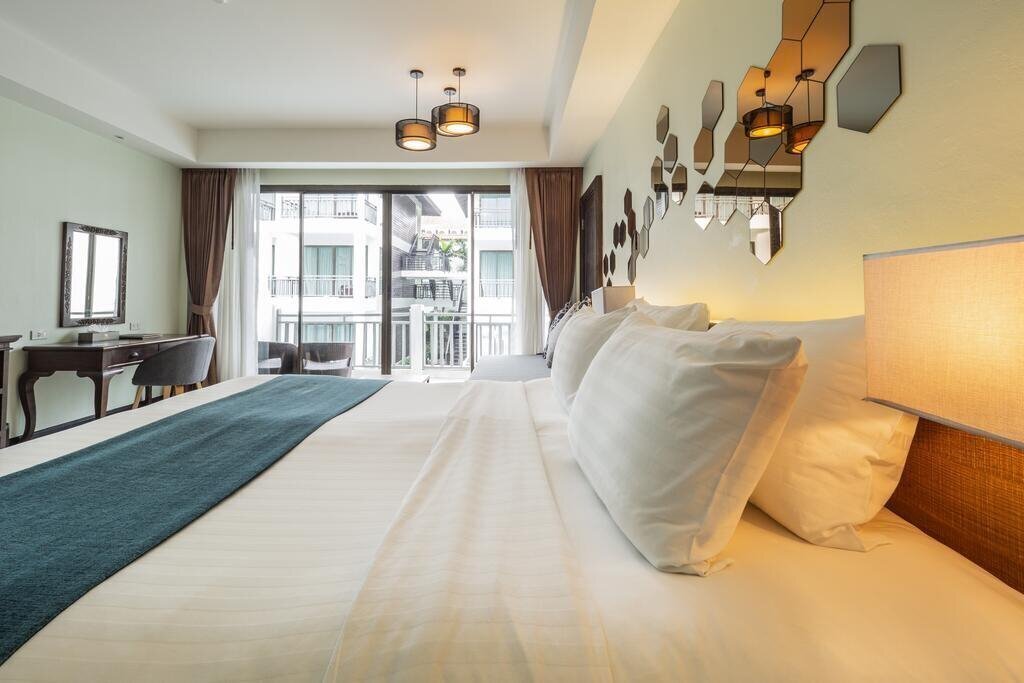 Hive Khaolak Beach Resort (ex. Khao Lak Diamond Beach Resort) 4* суреті