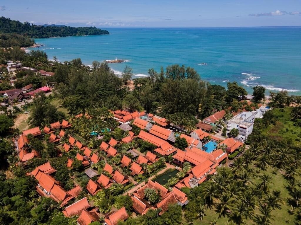 Отель Khaolak Bhandari Resort 4*