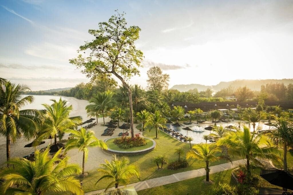 Отель Robinson Club Khao Lak 5*