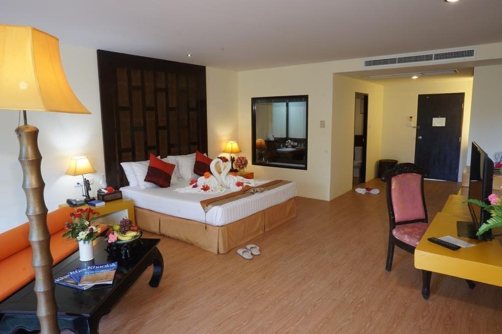 Отель Takolaburi Cultural & Spa 4*