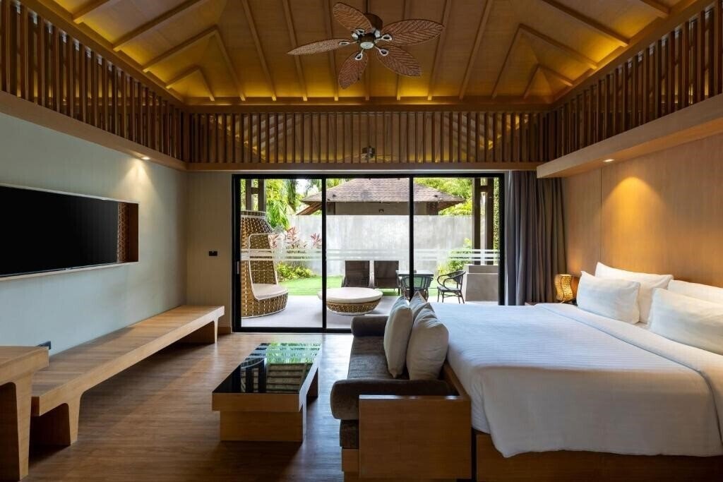 Фото Beyond Resort Khaolak 4*