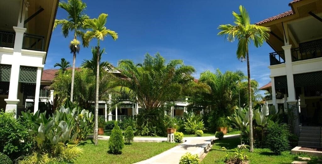 Фото Baan Khaolak Beach 4*