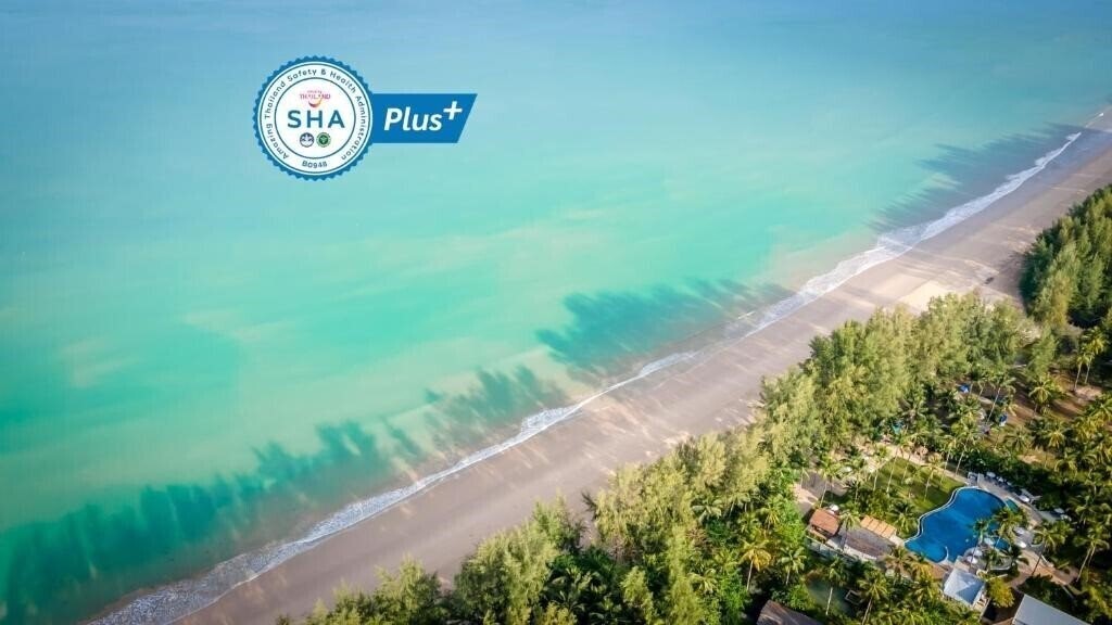 Отель Outrigger Khao Lak Beach Resort (ex. Royal Bangsak Beach Resort) 5*