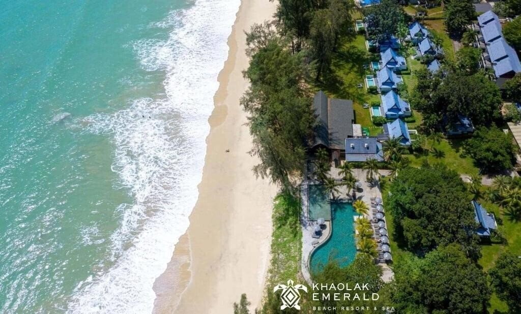 Отель Khao Lak Emerald Beach Resort & Spa 4*