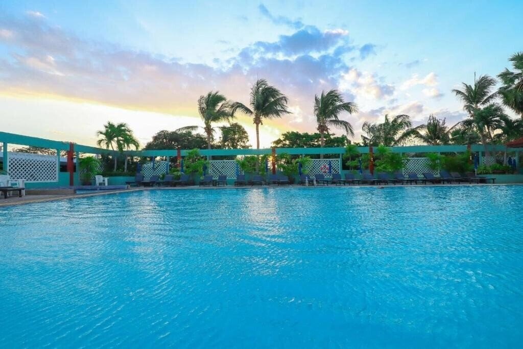 Фотография Hua Hin Grand Hotel & Plaza 3*