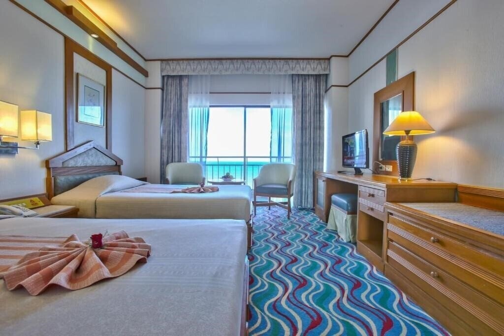Изображение Asia Cha-Am Hotel 3*