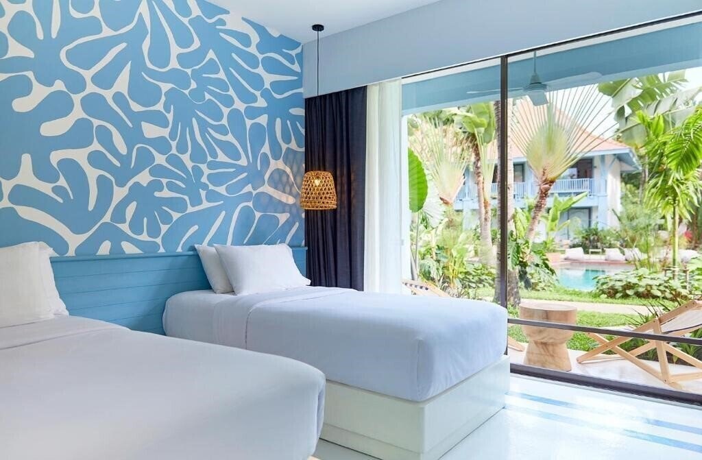 The Peri Hotel Hua Hin 4* суреті