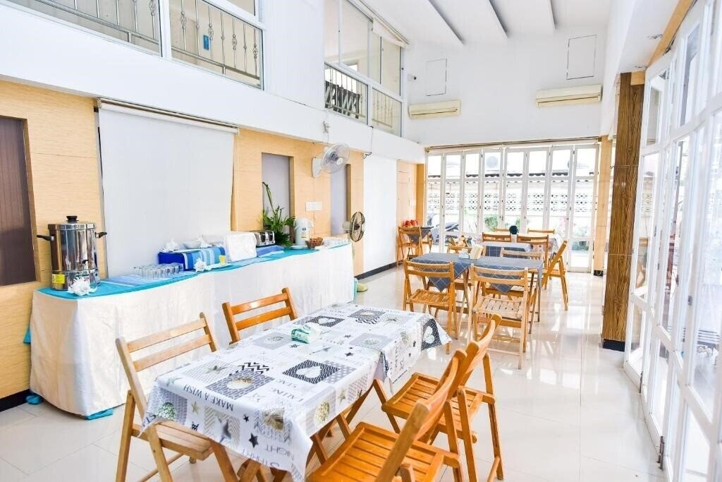 Фотография Oyo 394 Nana Beach Cha Am 2*