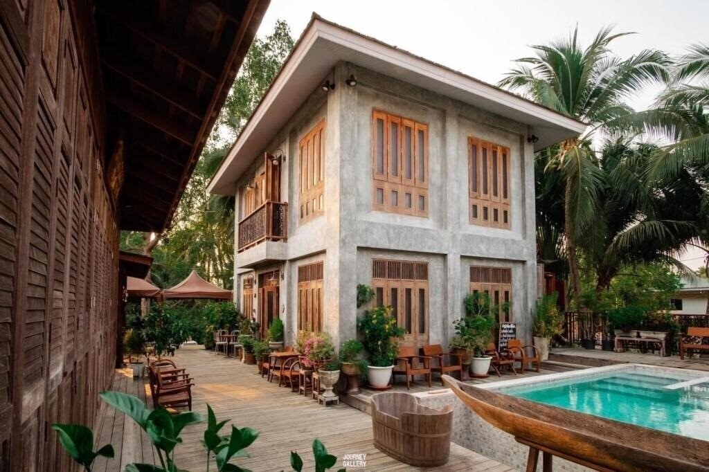 Отель House Of Passion Amphawa 3*