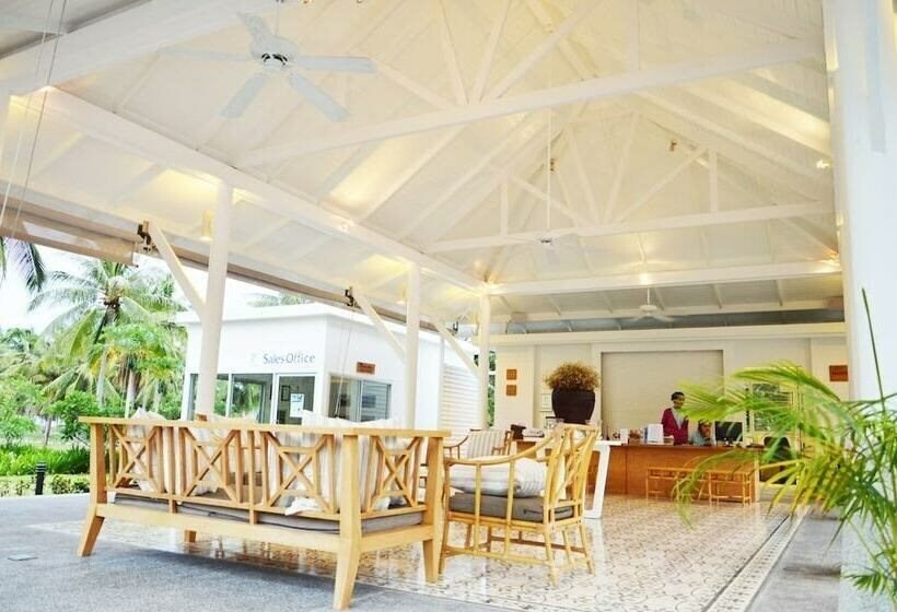 Фото NishaVille Resort & Spa 5*