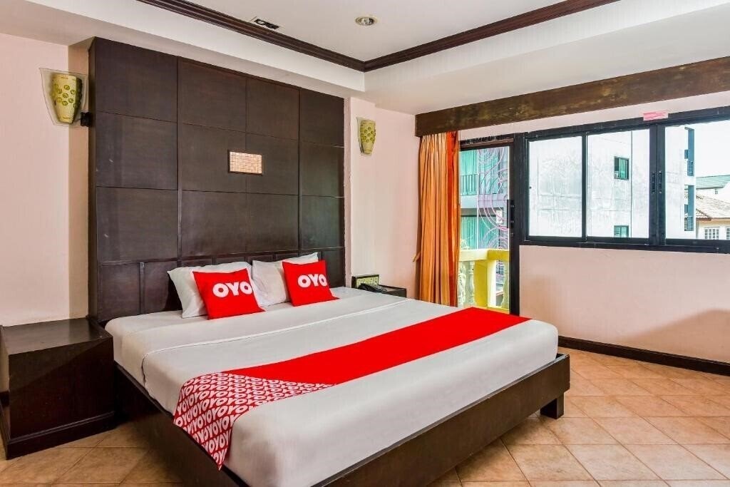 Отель Royal Express, Hua Hin 3*