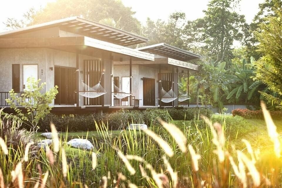 Отель White Knot Khao Yai 3*