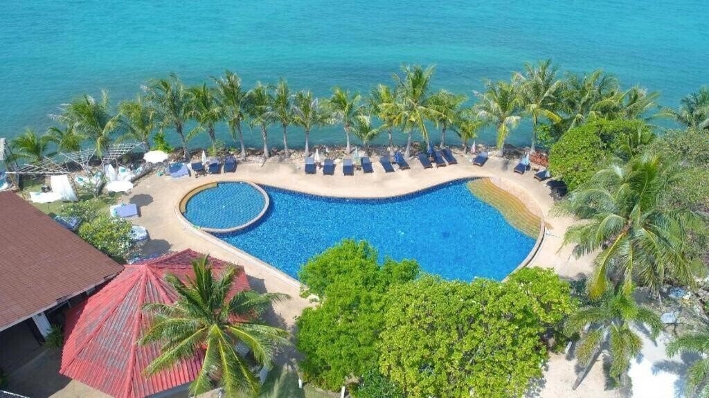 Отель Koh Chang Coral Resort 3*