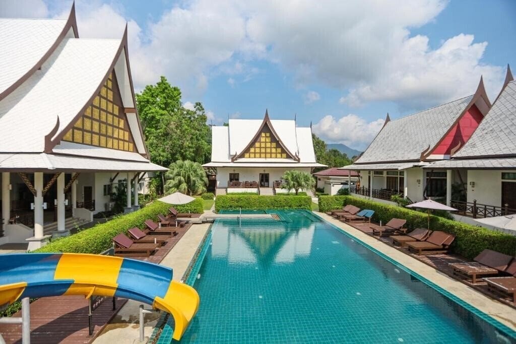 Фото Bhu Tarn Koh Chang Resort & Spa 4*