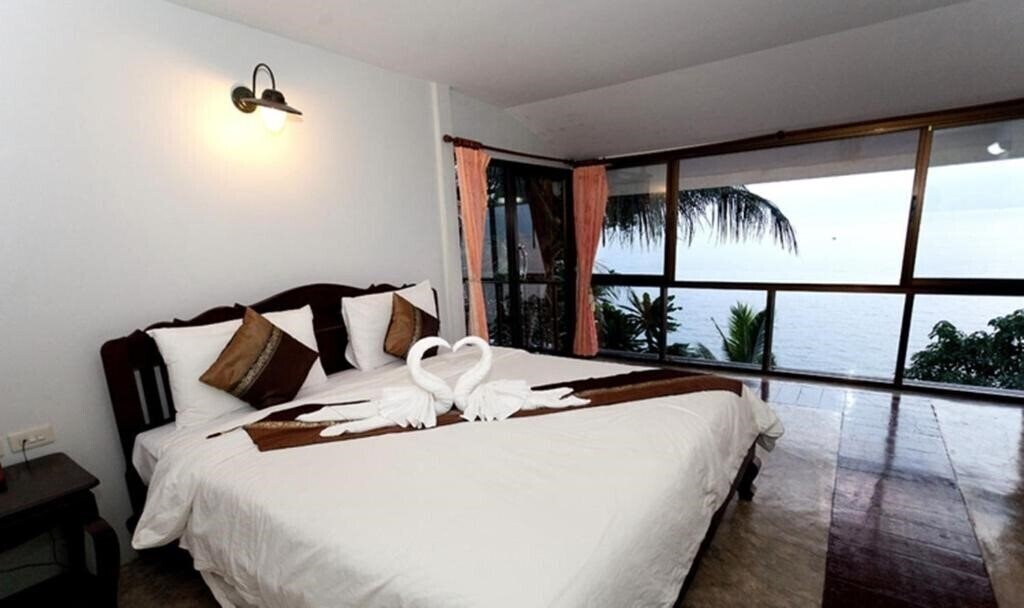 Отель Chang Cliff Resort 3*