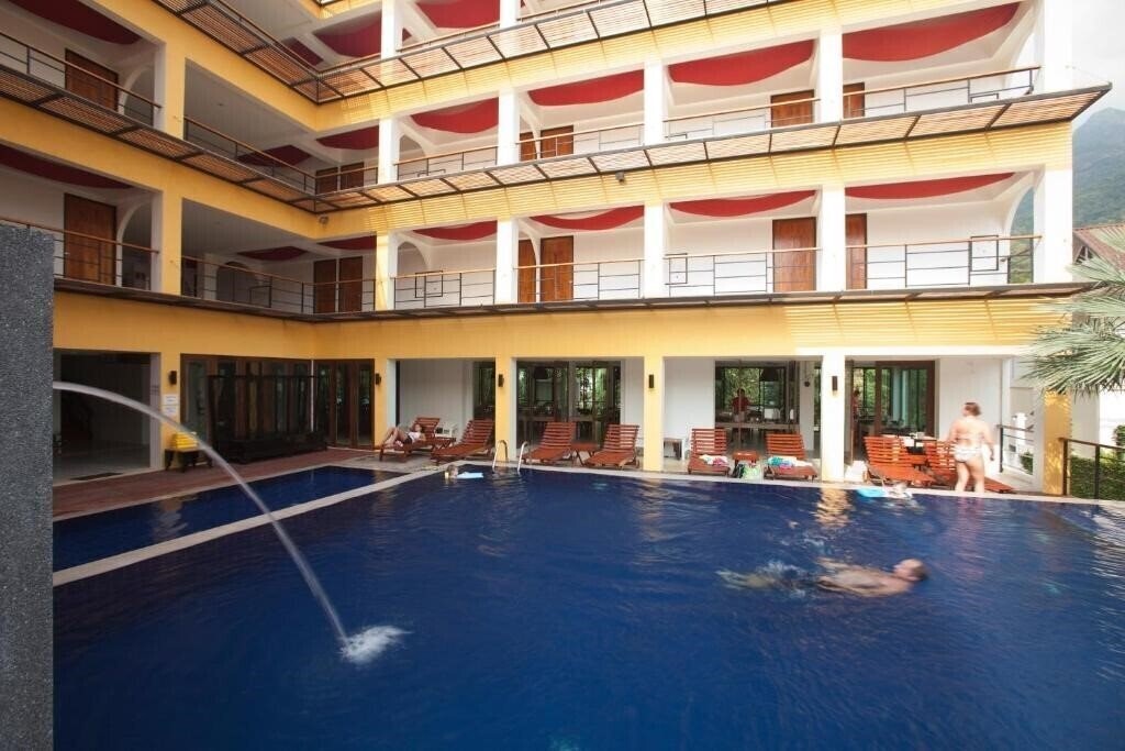 Отель Keeree Ele Koh Chang Resort 3*