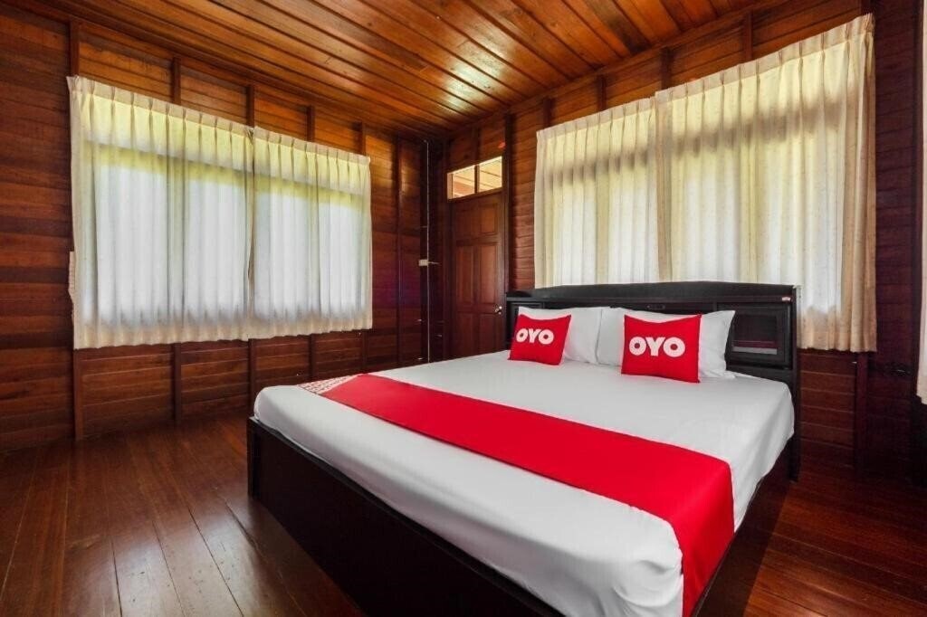 Oyo 1143 Phet Luran Thai Resort Kohchang 2* суреті