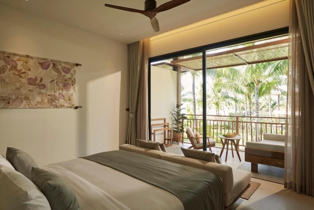 The Retreat 5* суреті