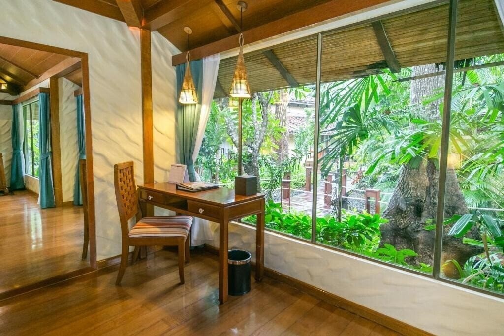 Изображение Centara Koh Chang Tropicana Resort 4*