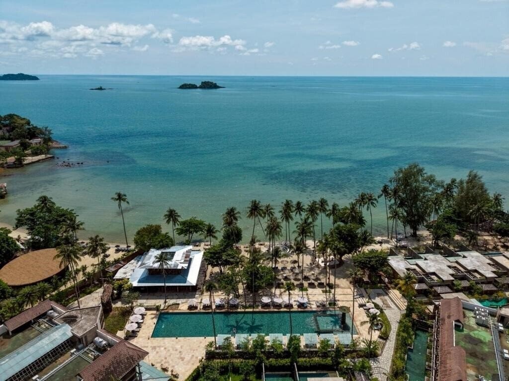 Отель Dinso Resort & Villas Ko Chang Vignette Collection (ex. The Emerald Cove Koh Chang, Amari Emerald Cove Resort) 4*