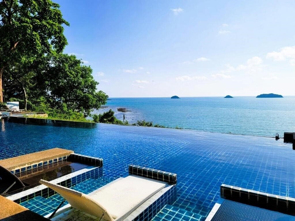 Koh Chang Cliff Beach Resort 3* қонақ үйі