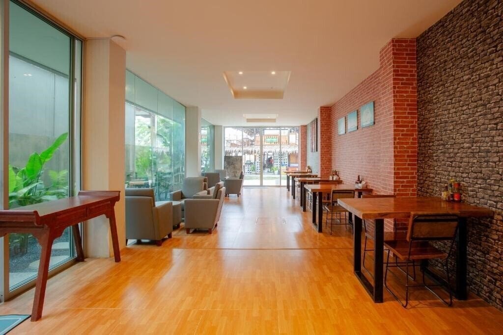 The Wings Hotel 3* фотосуреті