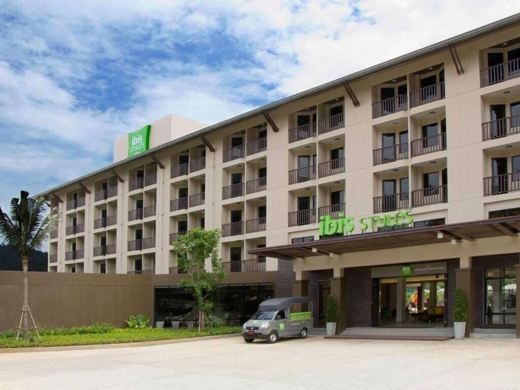 Отель Ibis Styles Krabi Aonang 3*
