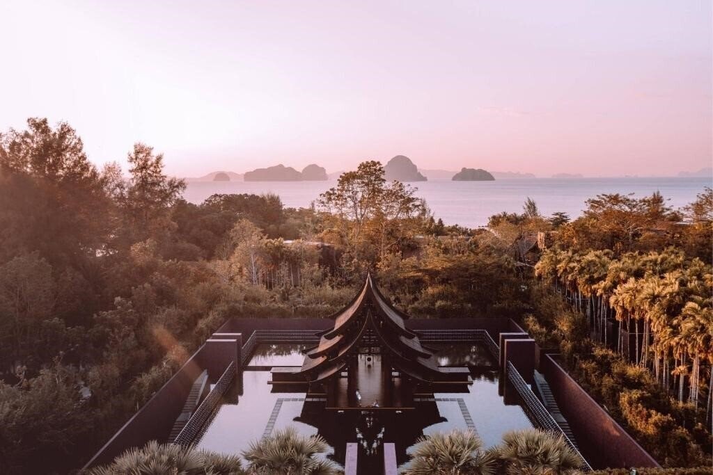Отель Phulay Bay, A Ritz-Carlton Reserve 5*