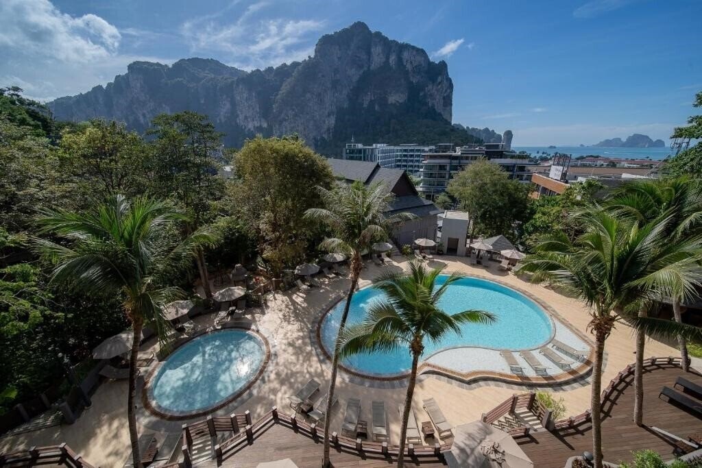 Отель Vogue Resort & SPA Ao Nang 4*
