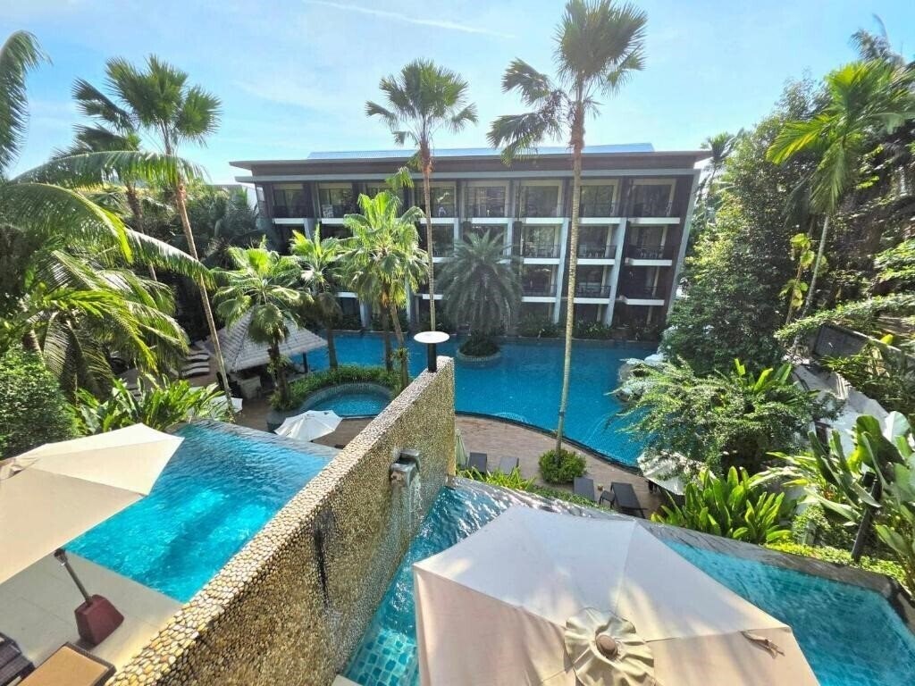 Отель Hula Hula Resort 4*