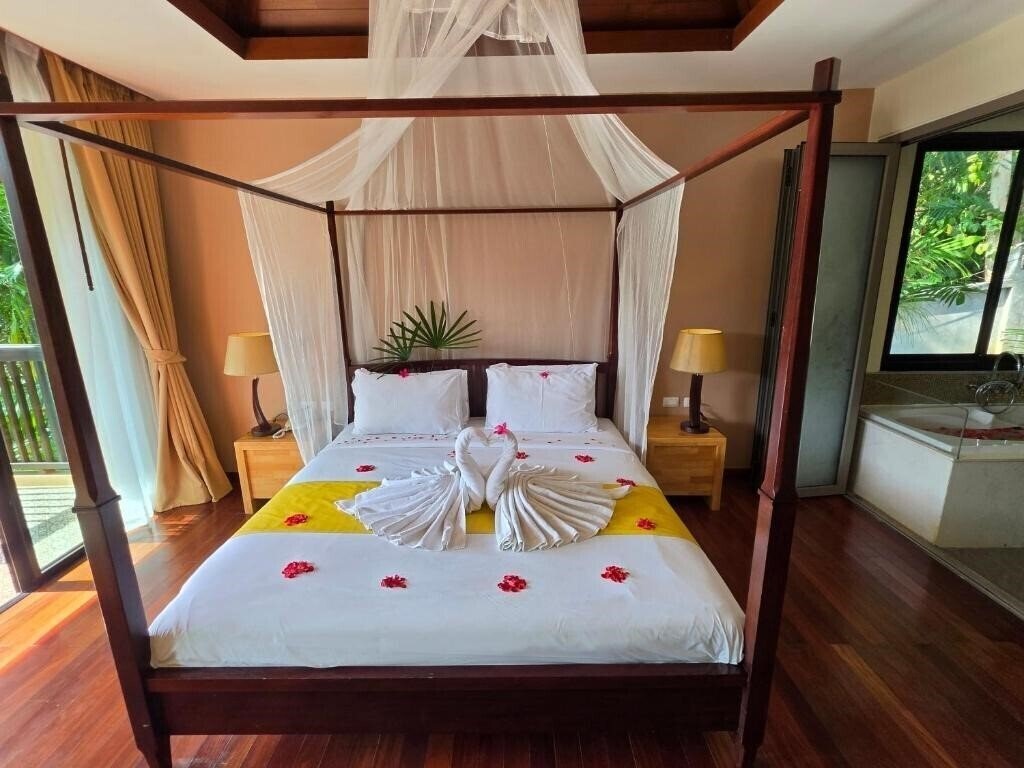 Фотография Hula Hula Resort 4*