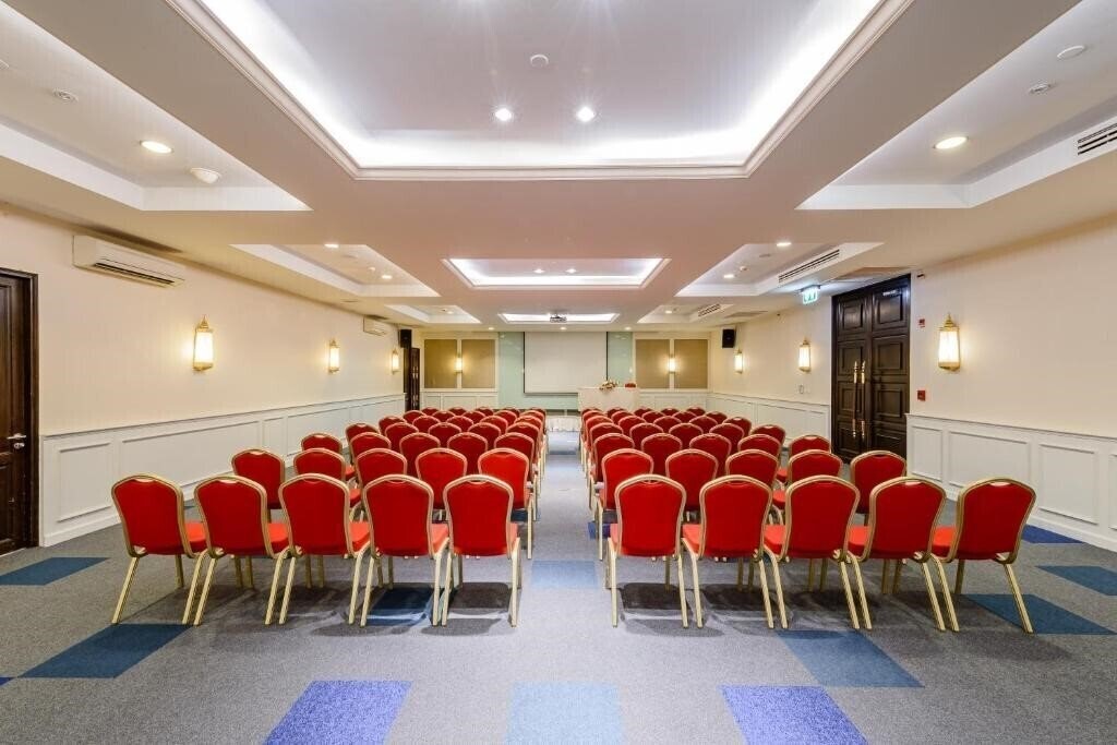 Картинка Centara Anda Dhevi 4*