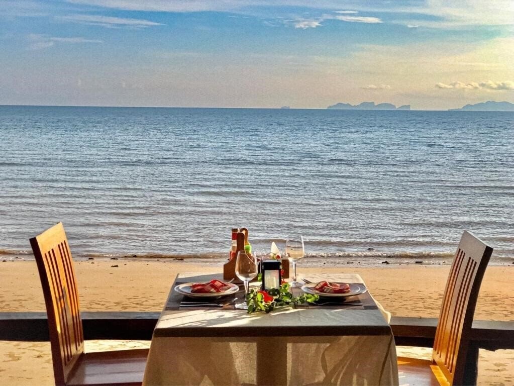 Картинка Koh Jum Ocean Beach Resort 3*