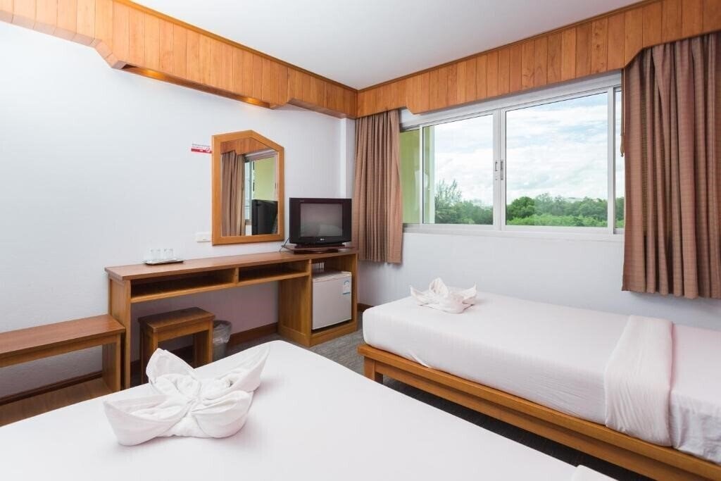 Фото Riverside Hotel 2*